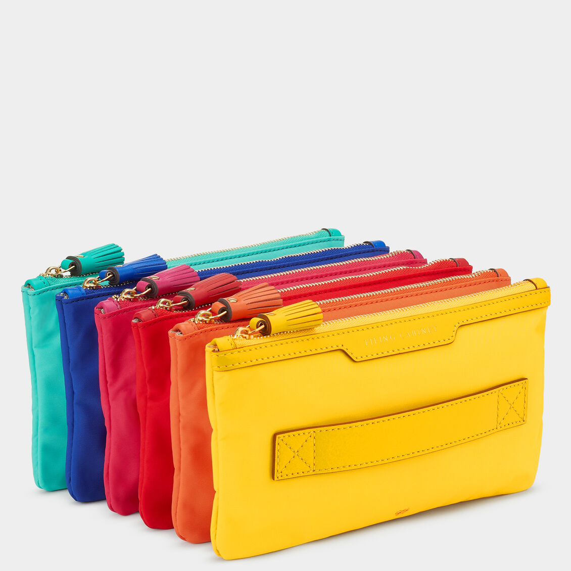 ファイリング キャビネット ポーチ -

                  
                    Heavy Nylon in Multi -
                  

                  Anya Hindmarch JP
