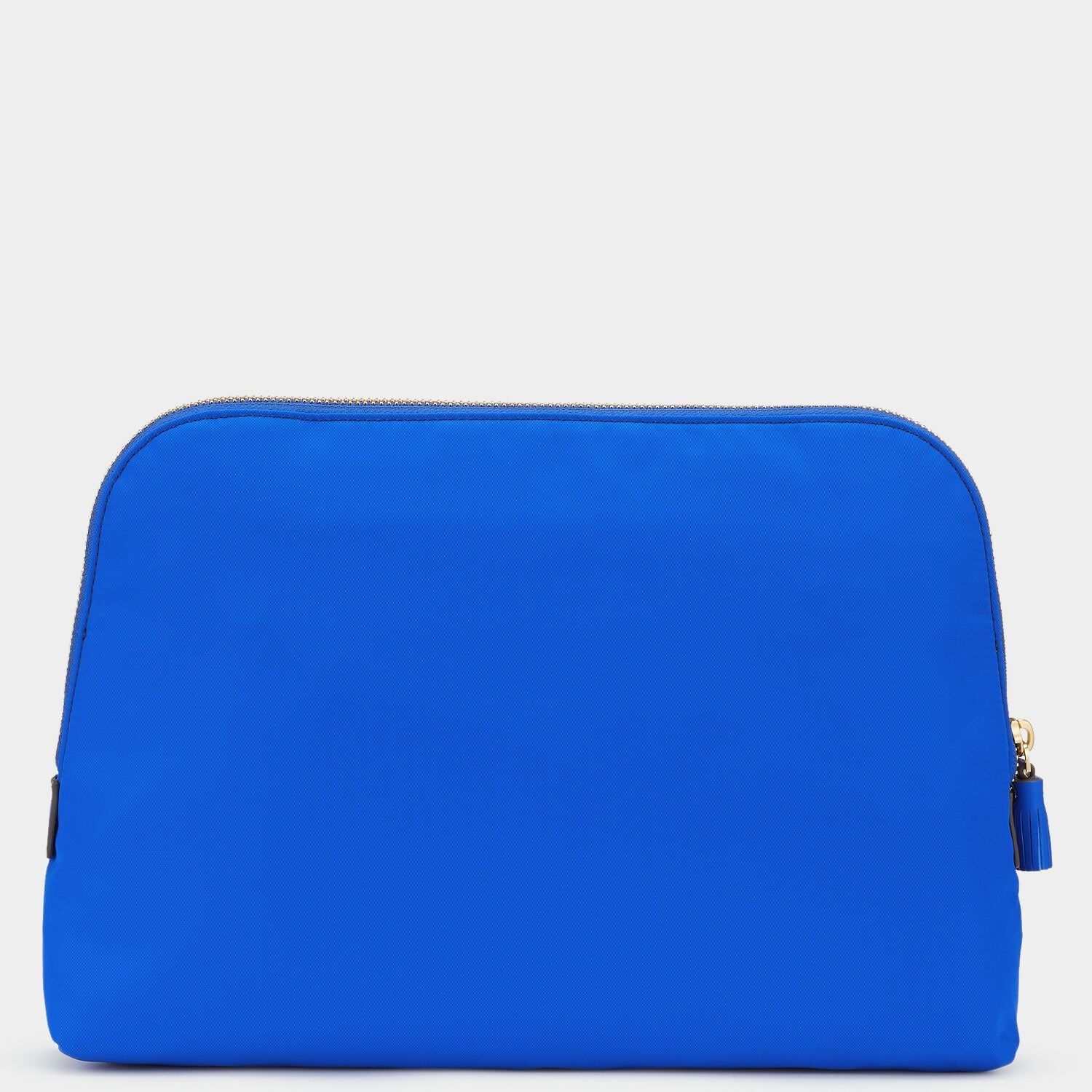 「Lotions and Potions」ポーチ -

                  
                    Nylon in Electric Blue -
                  

                  Anya Hindmarch JP
