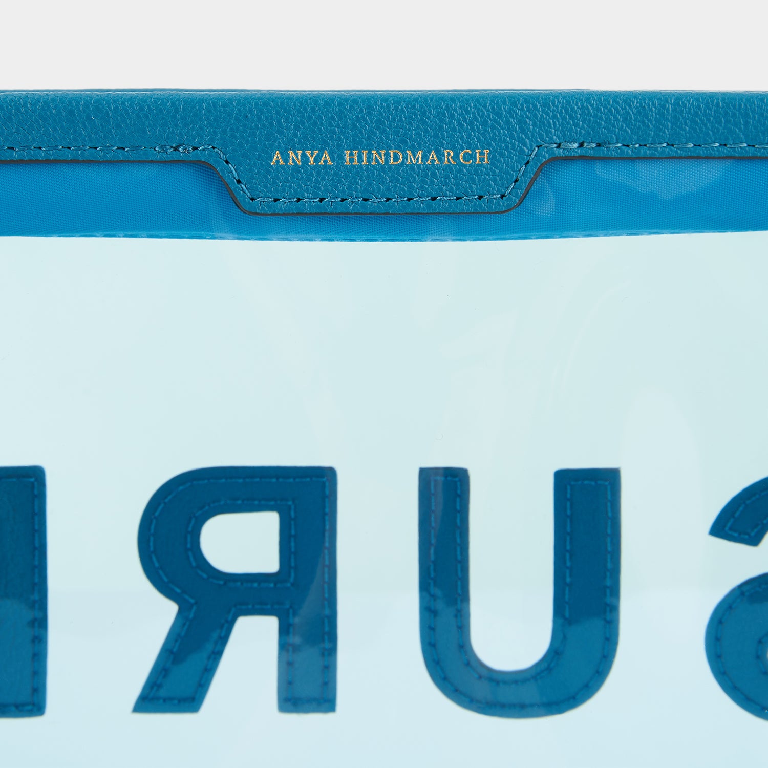 サーフ ポーチ -

                  
                    TPU in Light Blue -
                  

                  Anya Hindmarch JP
